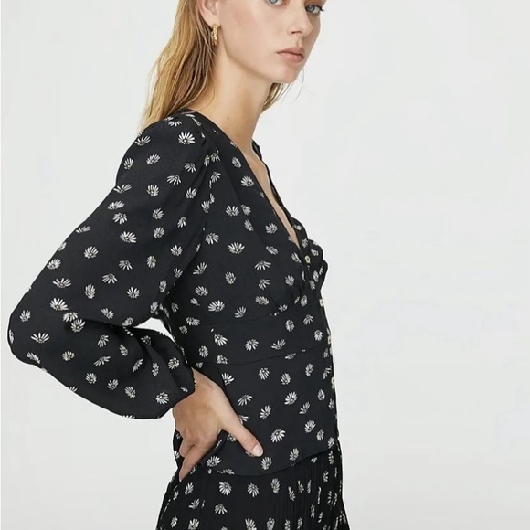 WILFRED Daisy Prairie Button Top - Size XS - NWoT! - Picture 2 of 5